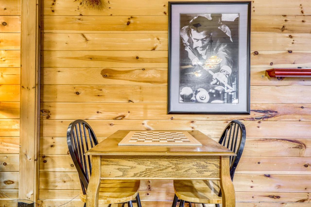 A Bear Pause Villa Blue Ridge Exterior foto